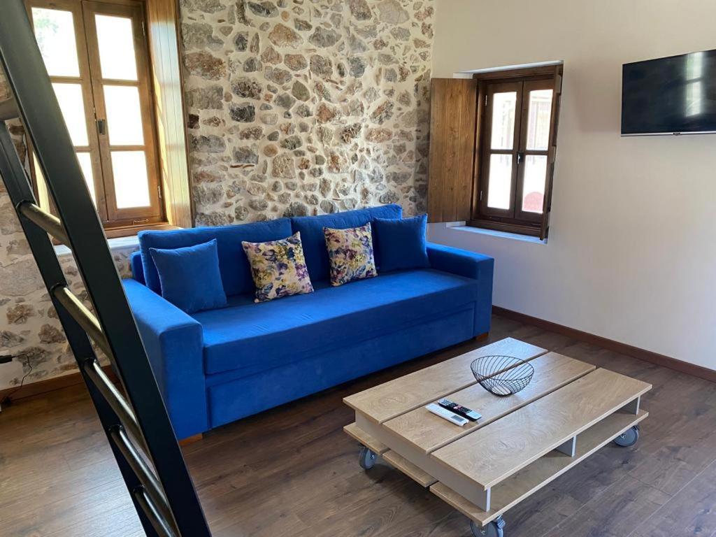 Indigo Leonidion Apartment Luaran gambar