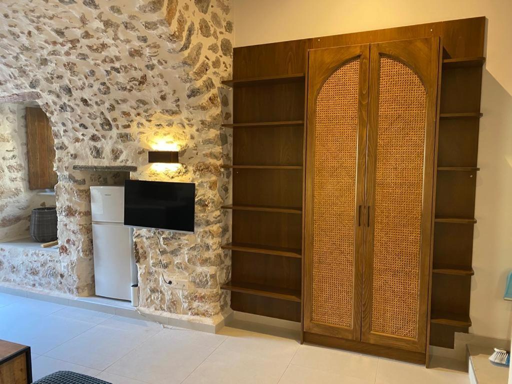 Indigo Leonidion Apartment Luaran gambar