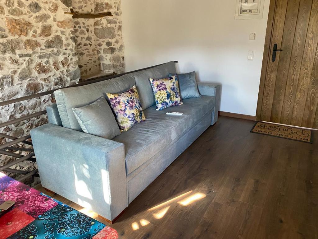 Indigo Leonidion Apartment Luaran gambar