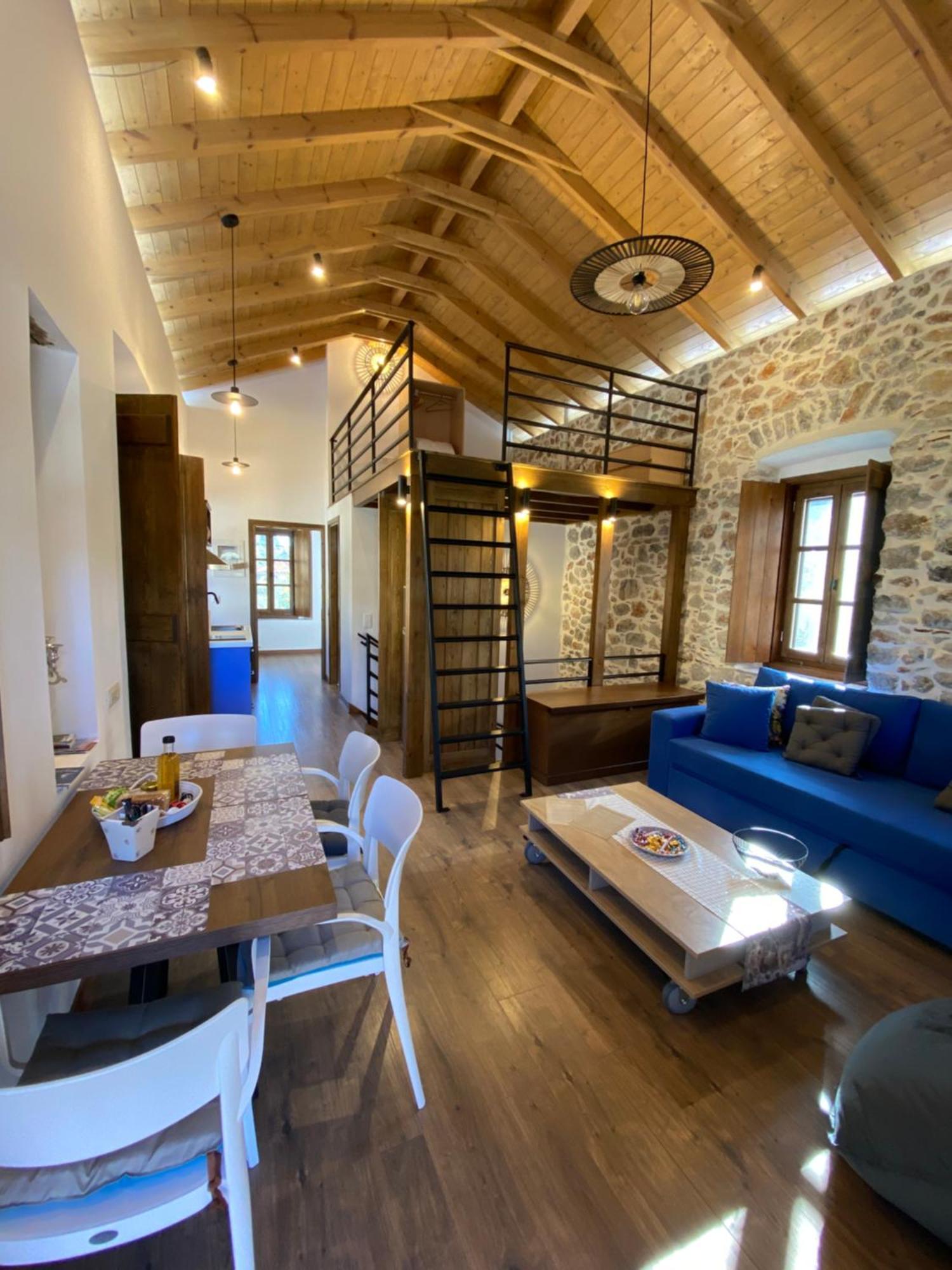 Indigo Leonidion Apartment Luaran gambar